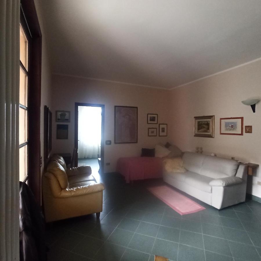 Casa Vincenzo 130 Mq Con Portico Ed Ingresso Esclusivo Dal Giardino Villa Felino Kültér fotó