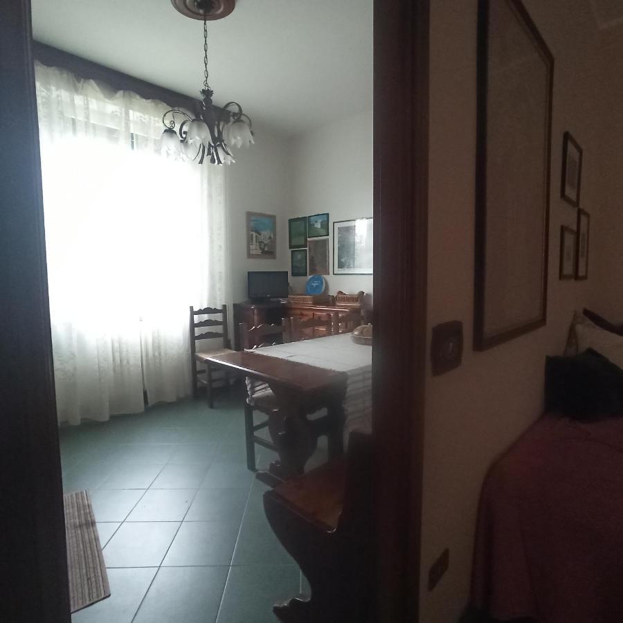 Casa Vincenzo 130 Mq Con Portico Ed Ingresso Esclusivo Dal Giardino Villa Felino Kültér fotó